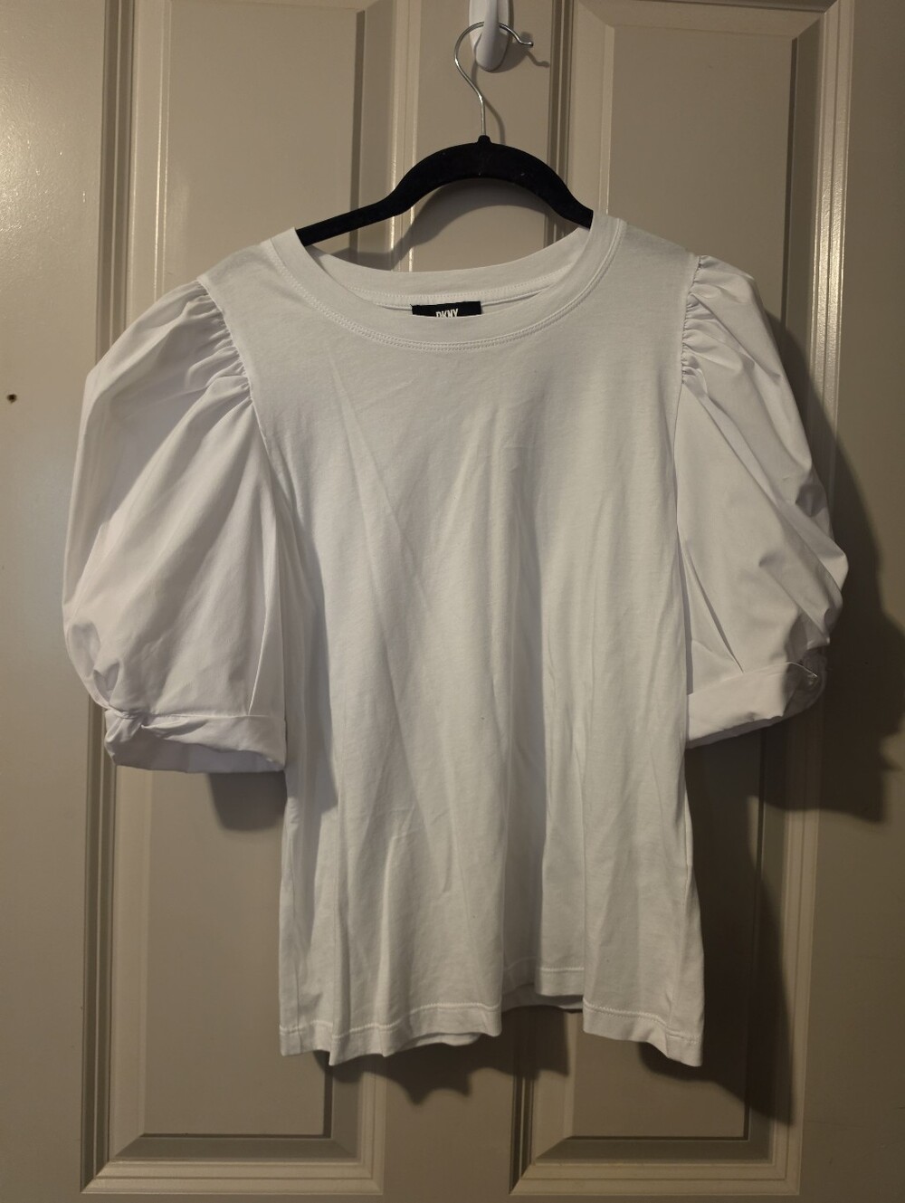 DKNY White Crew Neck Tee S